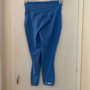 *limited edition* lululemon Aloha blue leggings size 8.